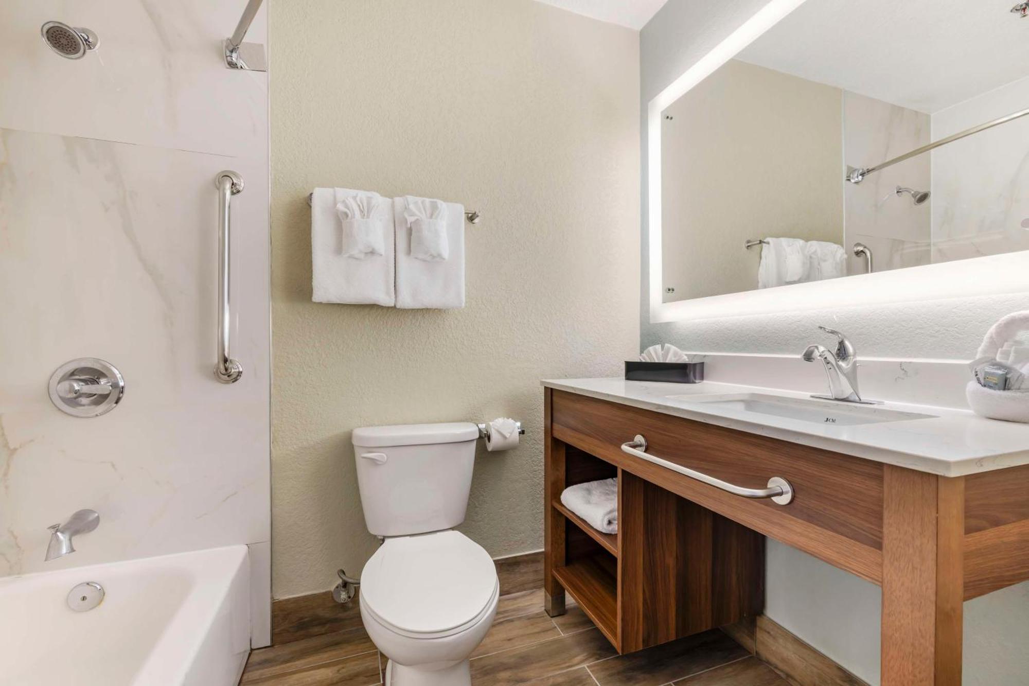 Best Western Carlsbad By The Sea Екстер'єр фото
