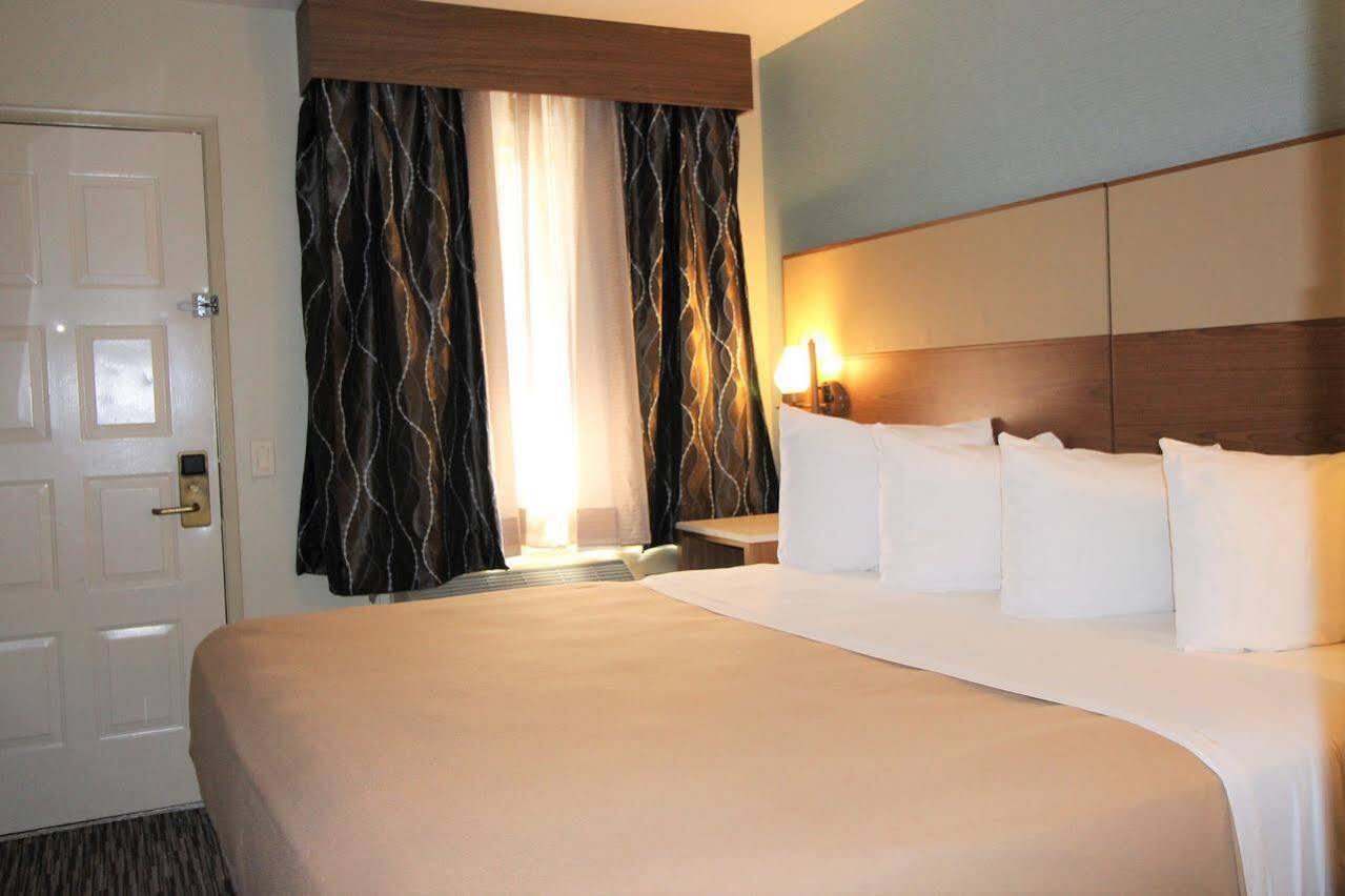 Best Western Carlsbad By The Sea Екстер'єр фото