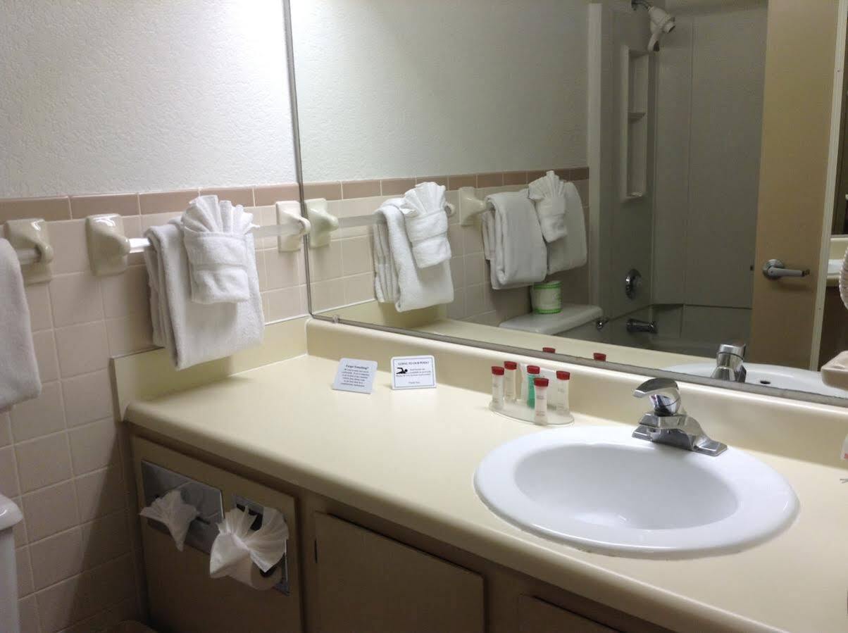 Best Western Carlsbad By The Sea Екстер'єр фото